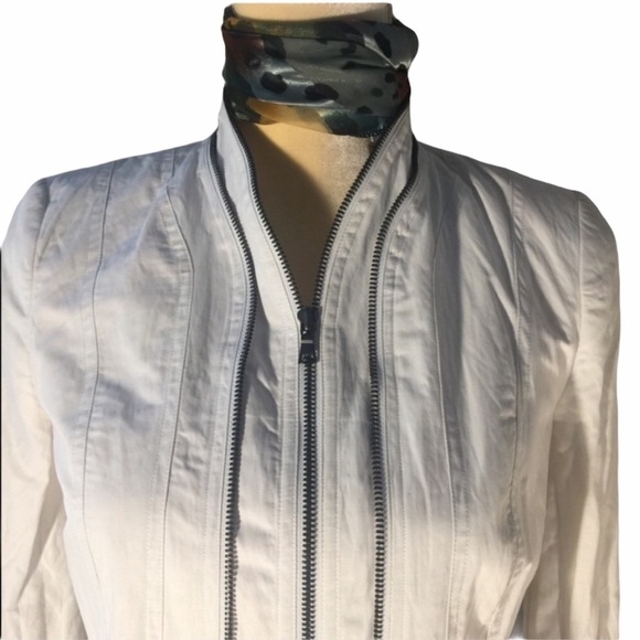 T. Tahari Designer Moto Jacket With Zipper Jacket New Size 2 - Picture 3 of 11